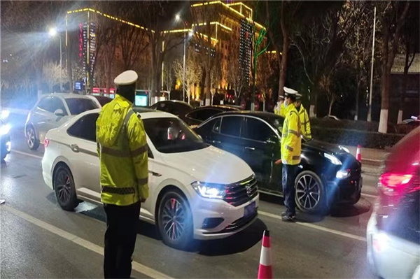 【春节我在岗】商丘交警春节期间开展第三波次酒驾醉驾集中整治全国统一行动